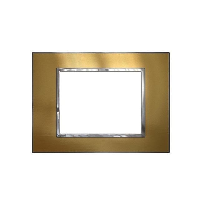 Mặt che vàng đồng Arteor - 3 module 576450-1 Mặt che vàng đồng Arteor - 3 module