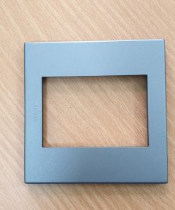 Mặt che nhựa màu xám đậm Arteor - 3 module