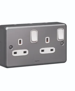Double Pole Socket outlet Synergy - 2 Gang Switched - 13A 250V – 733870