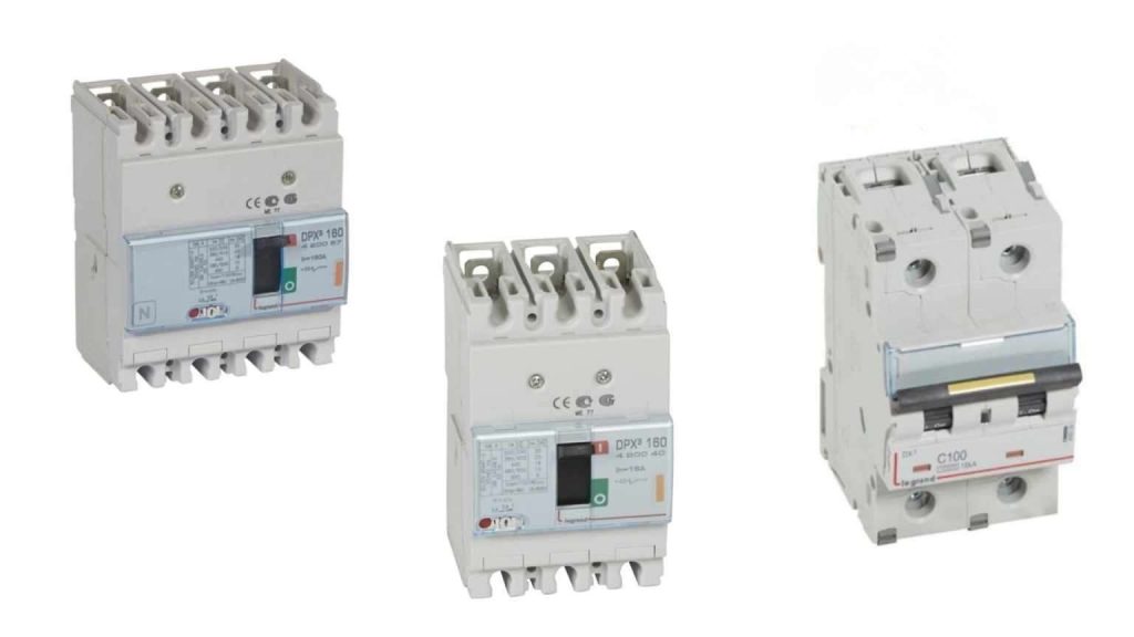 MCCB 2P, 3P và 4P